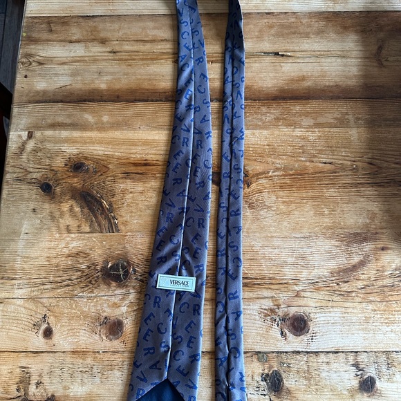 VERSACE TIE - Picture 7 of 7